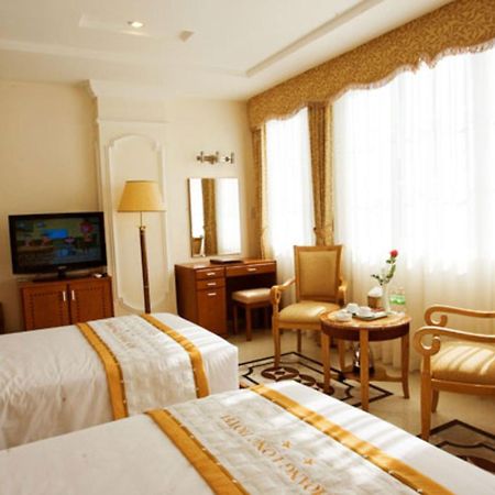 Tan Hoang Long Hotel Ho Chi Minh-staden Exteriör bild