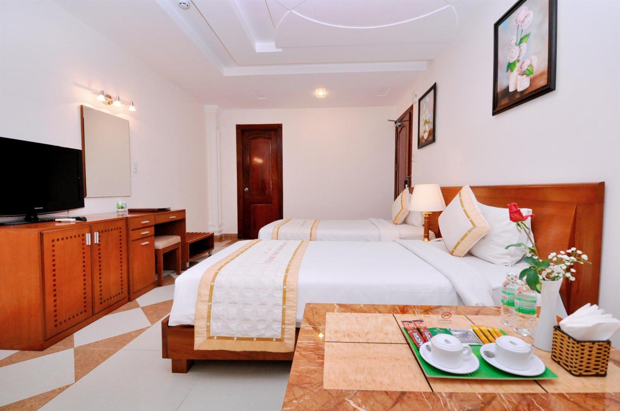 Tan Hoang Long Hotel Ho Chi Minh-staden Exteriör bild