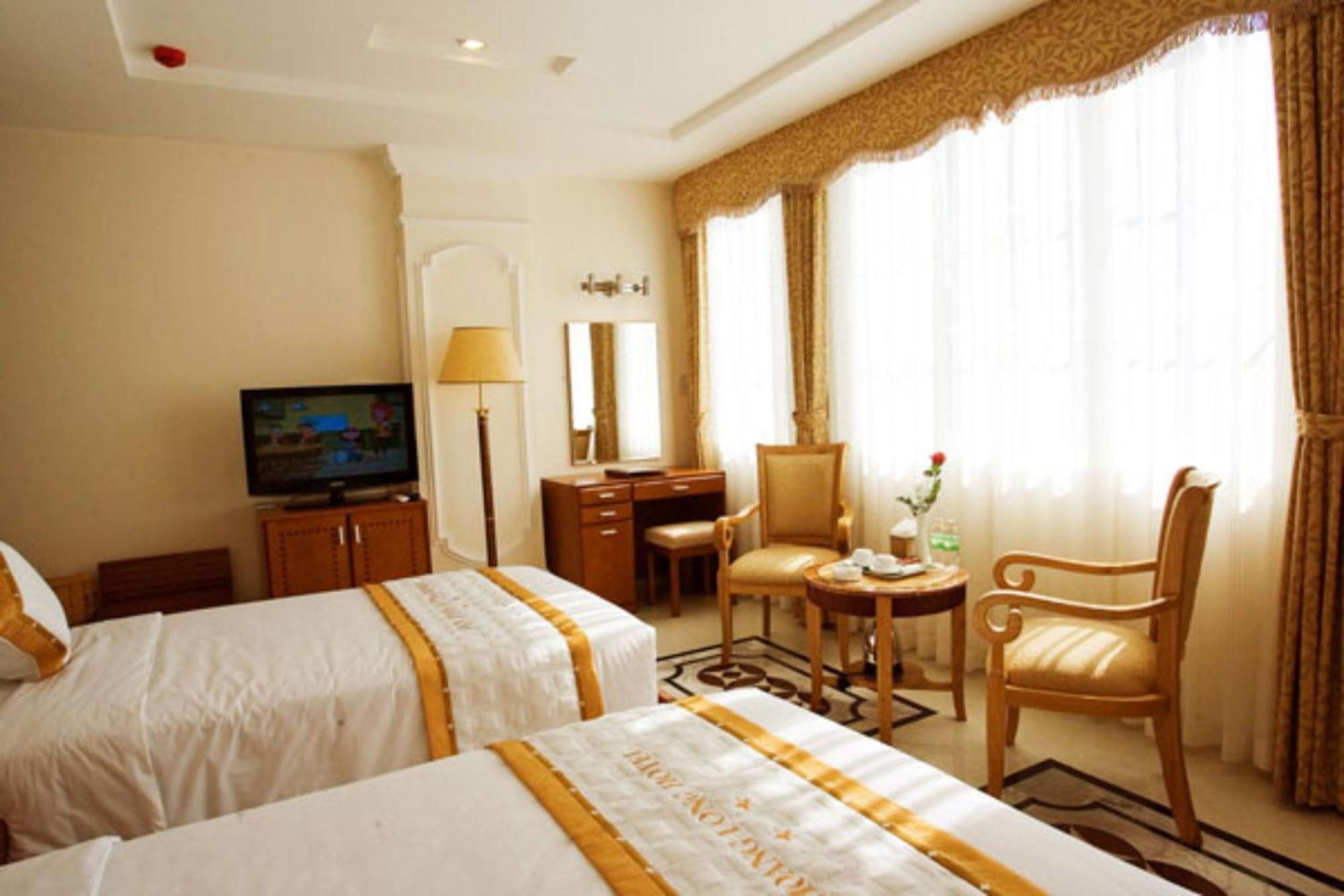 Tan Hoang Long Hotel Ho Chi Minh-staden Exteriör bild