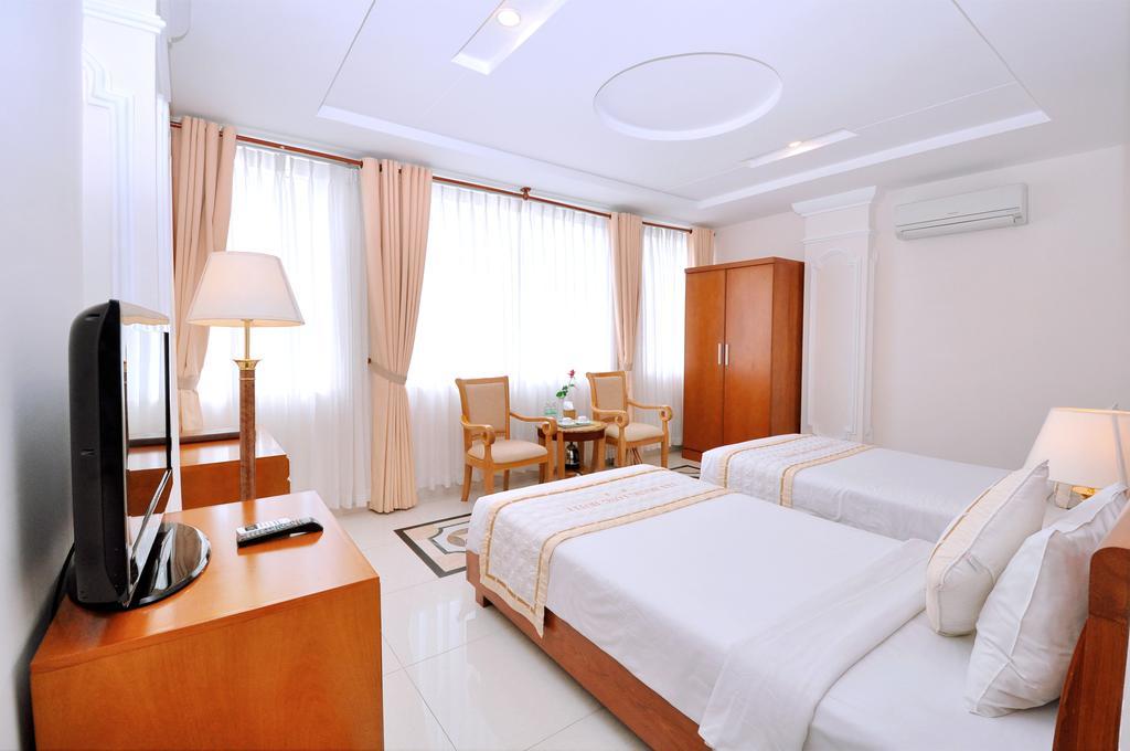 Tan Hoang Long Hotel Ho Chi Minh-staden Exteriör bild